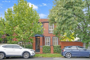 Elwood Elegance by the Beach, Melbourne